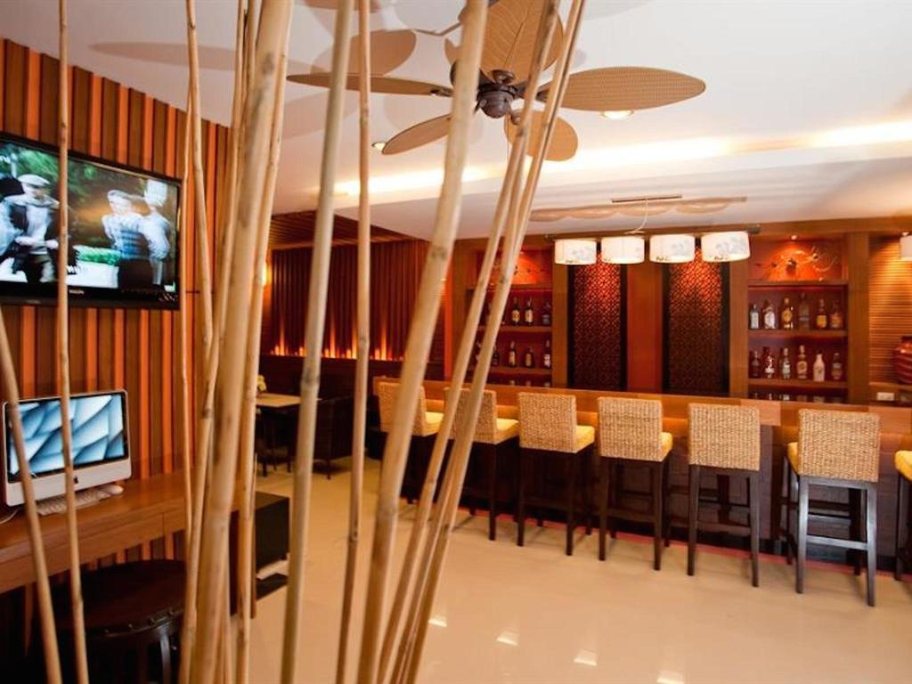 Deva Suites Patong Пхукет Экстерьер фото