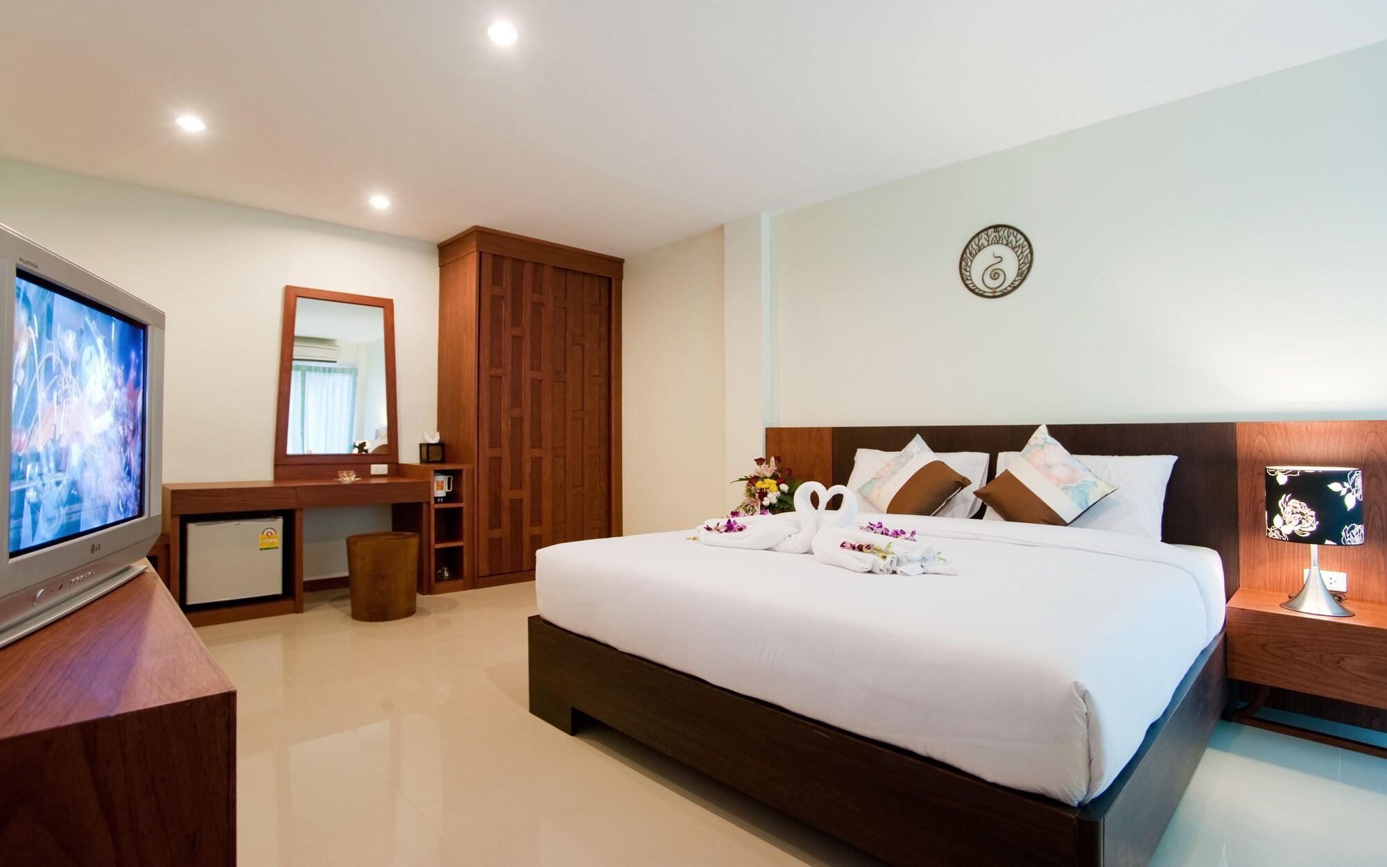 Deva Suites Patong Пхукет Экстерьер фото