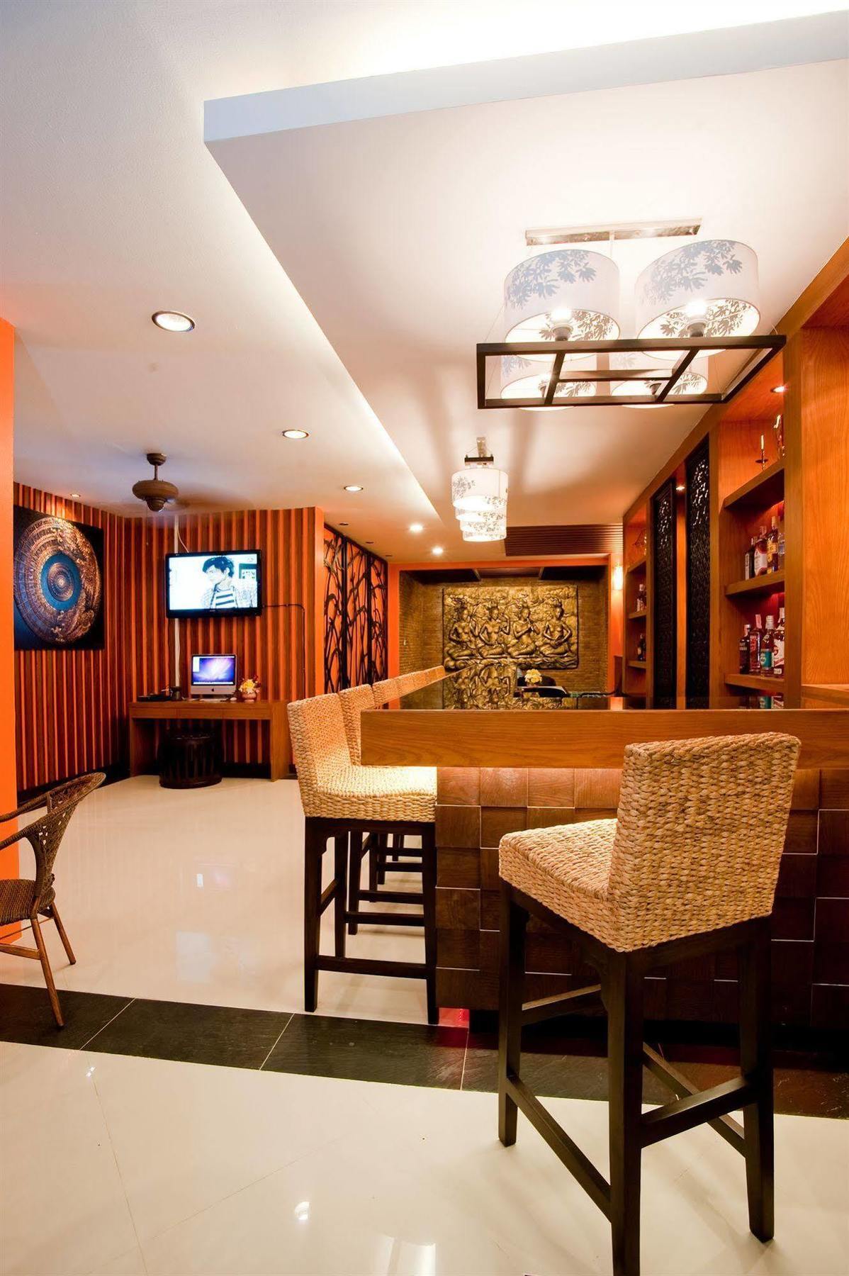 Deva Suites Patong Пхукет Экстерьер фото