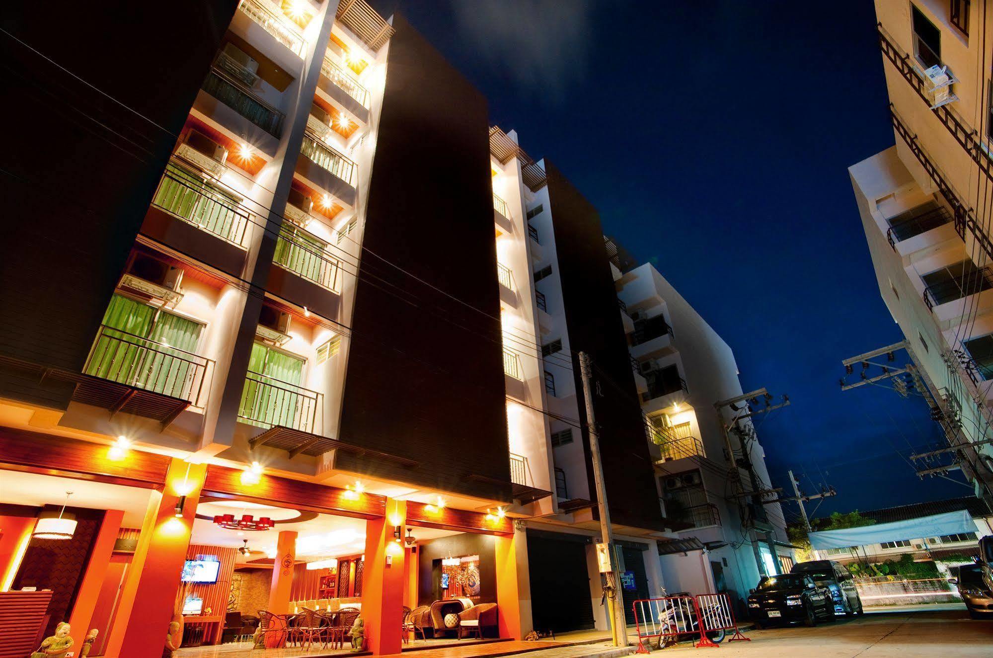 Deva Suites Patong Пхукет Экстерьер фото