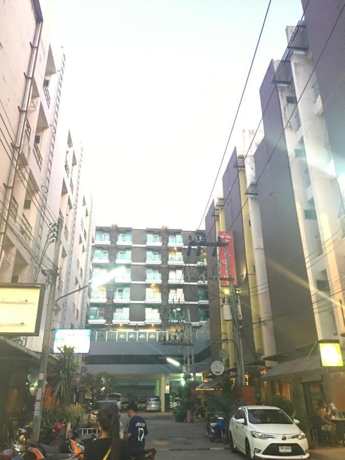 Deva Suites Patong Пхукет Экстерьер фото